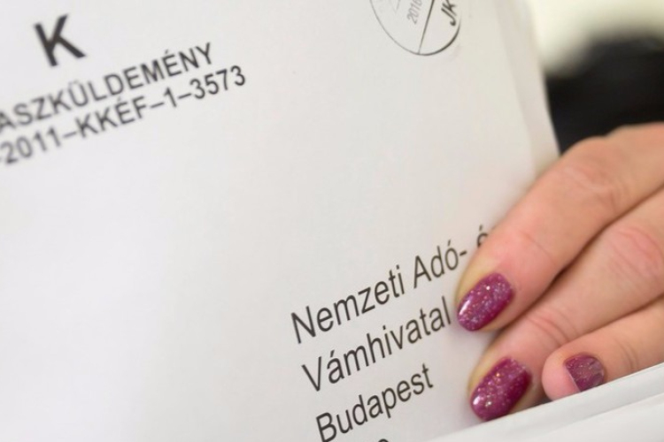 Postán érkeznek a bevallási tervezetek azoknak, akik ezt kérték