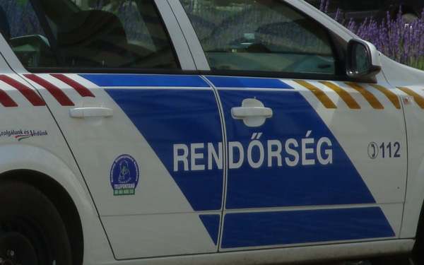 Segítségadás helyett lefotóztak egy gödörbe esett férfit, aki később meghalt