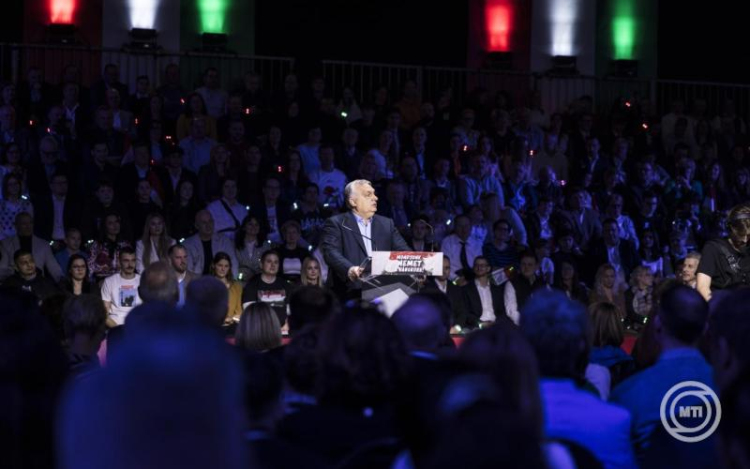 Orbán Viktor: arról, hogy megyünk-e háborúba vagy kimaradunk, a 2026-ban megválasztott kormány fog dönteni