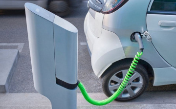 Spanyolországban 50 százalékkal több elektromos autót adtak el tavaly
