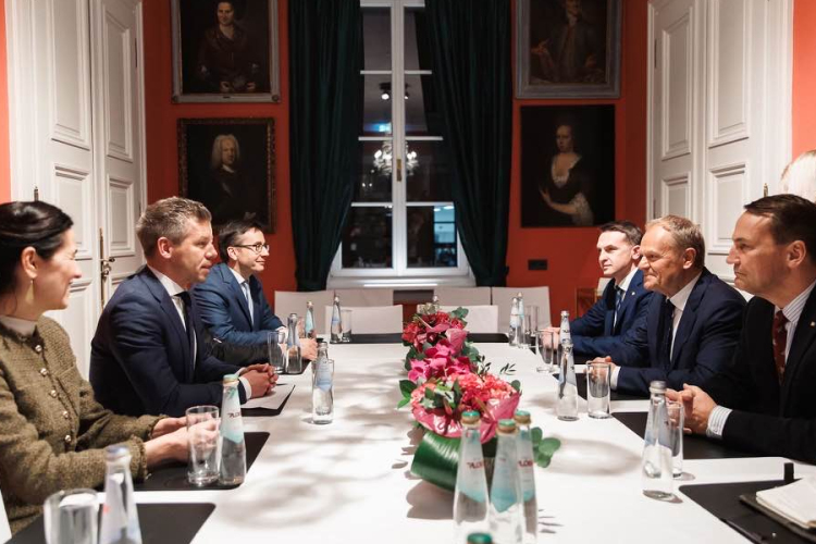 Donald Tuskkal találkozott Magyar Péter